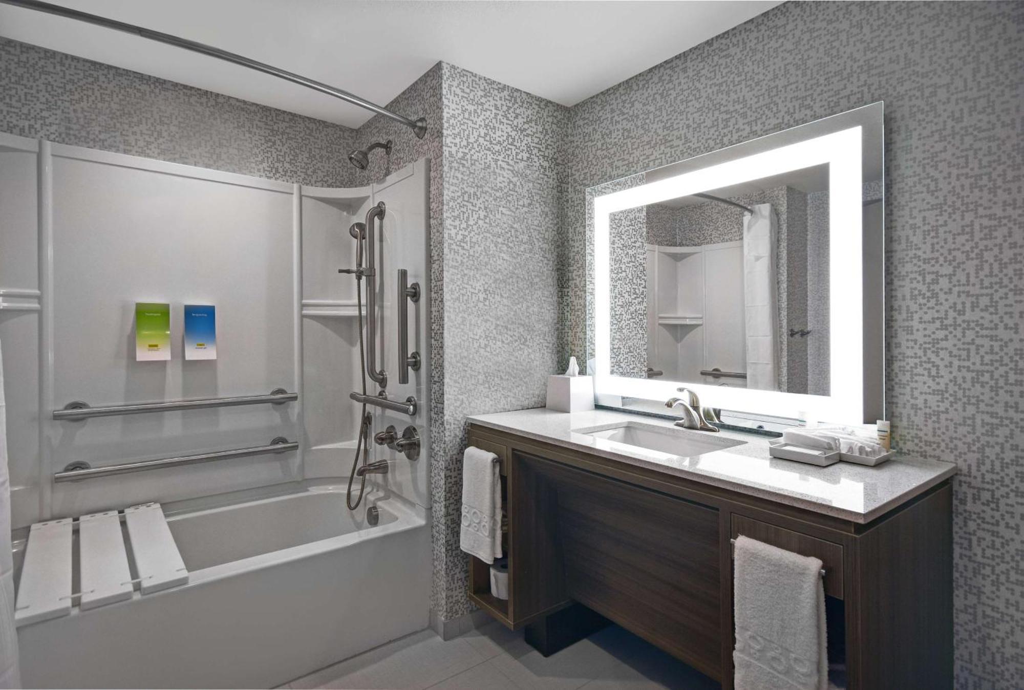 Home2 Suites By Hilton Utica, Ny Exteriér fotografie